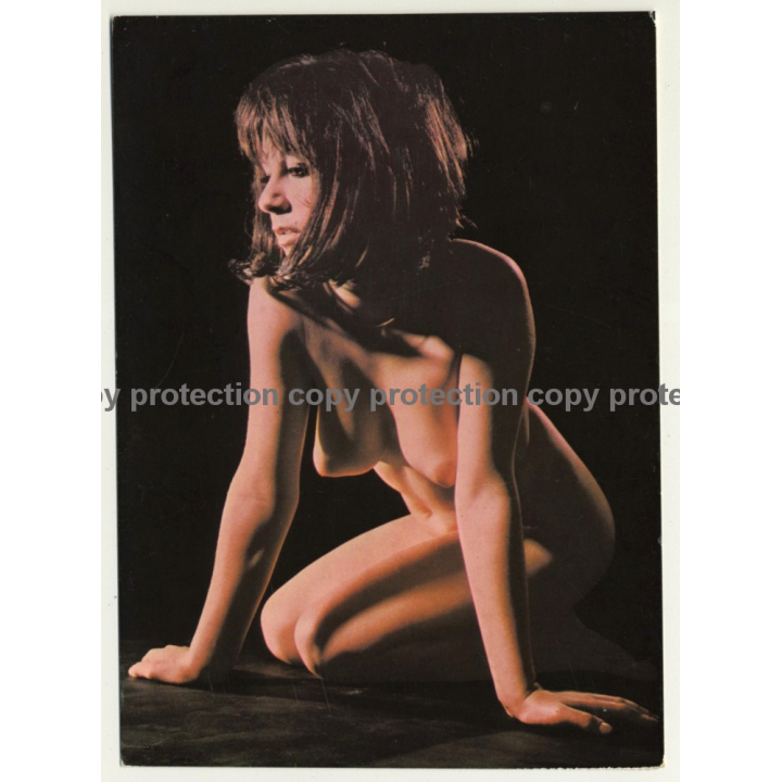 Nude Showgirl Dolores / Akt-Studio X - Kurfürstendamm (Vintage PC Berlin 1960s)
