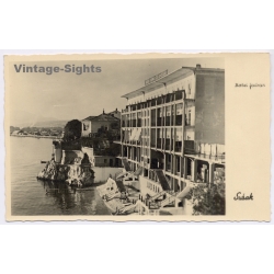Susak - Rijeka / Croatia: Hotel Jadran Coast Beach House Bauhaus Architecture (Vintage RPPC ~1930s)