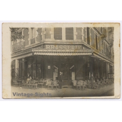 Paris / France: Corner Brasserie Rue Lamarck Café Terrace Waiter (Vintage RPPC 1920s)