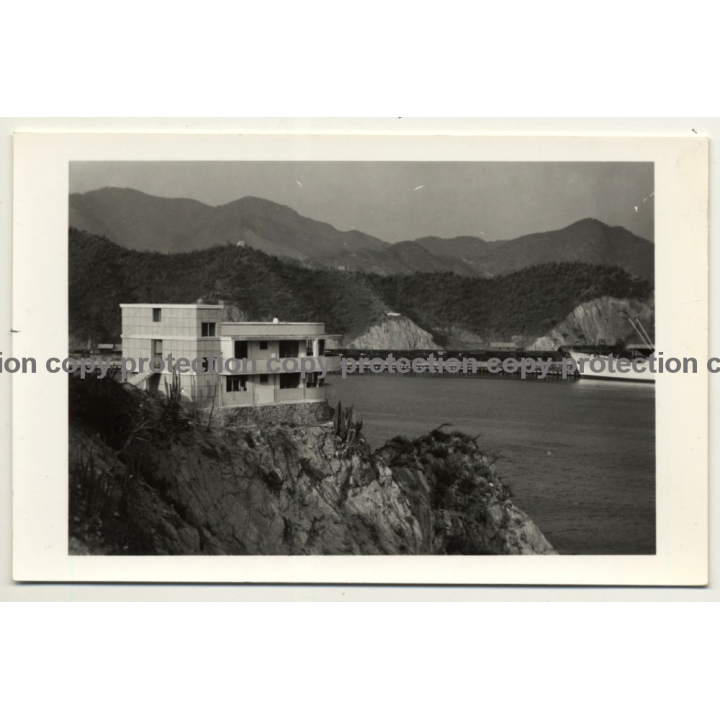 Santa Marta / Columbia: Restaurant On Cliff / M.S. Bremerhaven (Vintage RPPC Gutierrez 1959)