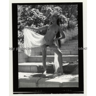 Pretty Indian Nude With Headdress & Scarf *5 (Vintage Contact Sheet Photo 1970s)