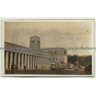 70173 Stuttgart / Germany: Hauptbahnhof HBF / Schupo - Strassenbahn (Vintage Photo B/W 1931)