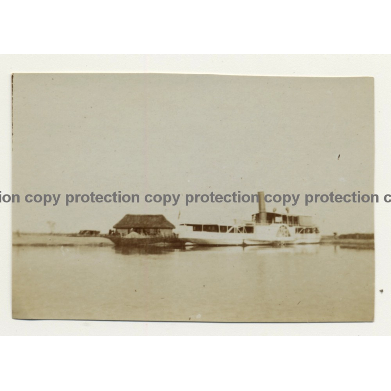 Congo - Belge: Samuel Baker On Pier De Kasengi / Lac Albert (Vintage Photo ~ 1890s/1900s)