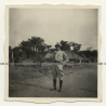 Congo - Belge: Belgian Officer In Front Of Native Hut (Vintage Photo ~1920s/1930s)
