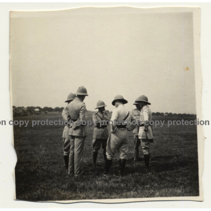 Congo - Belge: Force Publique Soldiers On Field / Briefing (Vintage Photo ~1920s/1930s)