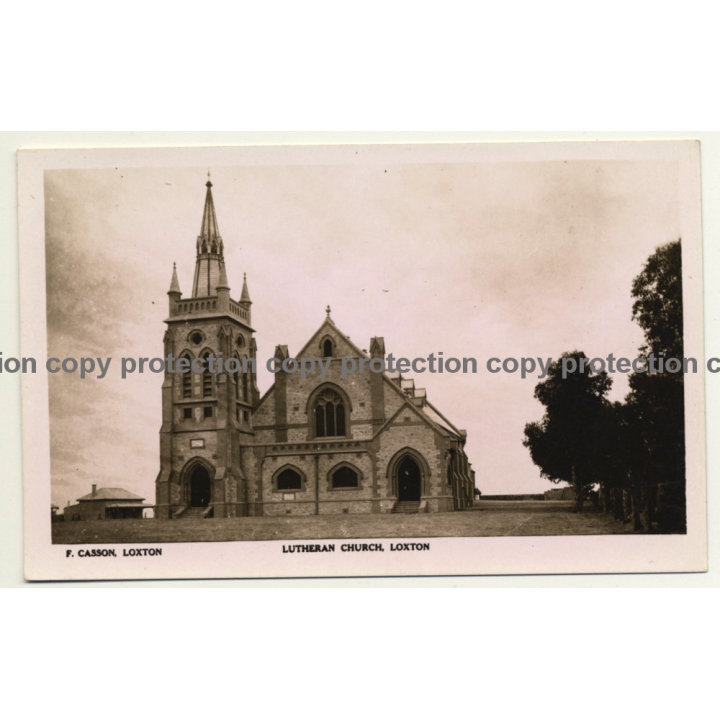 Loxton / Australia: Public Buildings / Oldtimer (Vintage RPPC B/W)