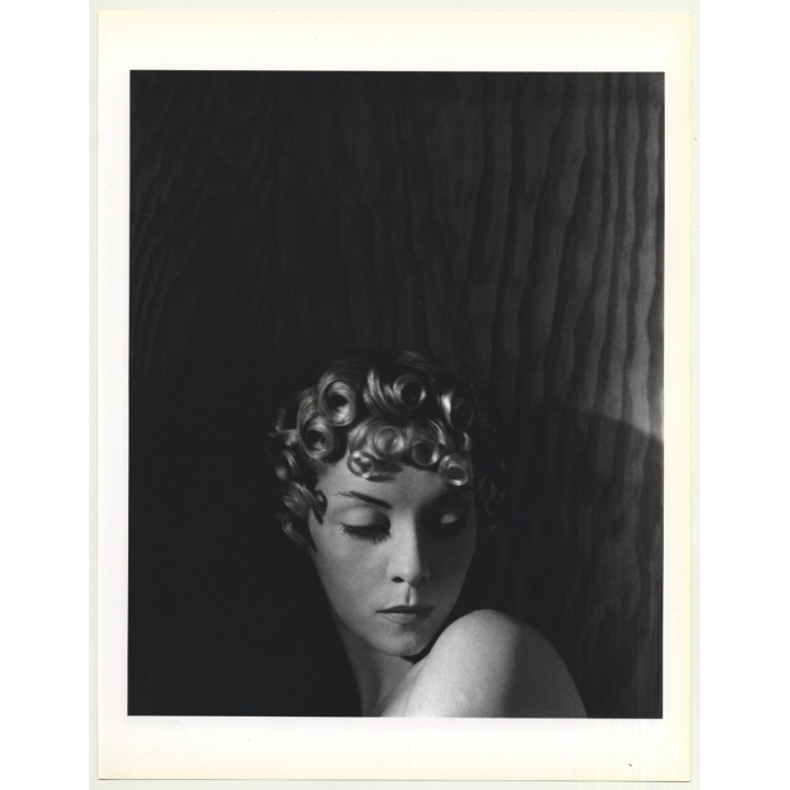Horst P. Horst: Helen Bennett - Hair, 1935 Vogue (1992 Sheet: Form Horst 27.5 x 35.5 CM)