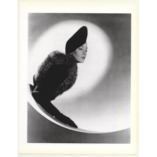 Horst P. Horst: Helen Bennett, 1937 (1992 Sheet: Form Horst 27.5 x 35.5 CM)