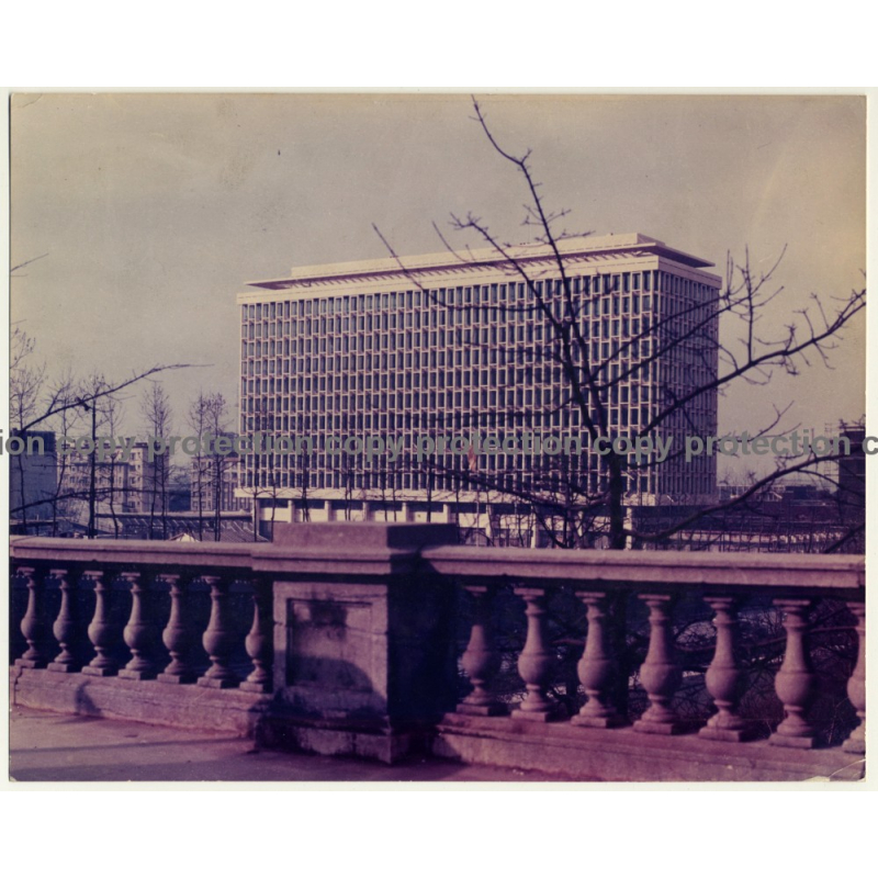 Saint-Josse-Ten-Nood / Bruxelles: Office Building *2 / Architecture (Vintage Photo Jean Bouchet 1970s)