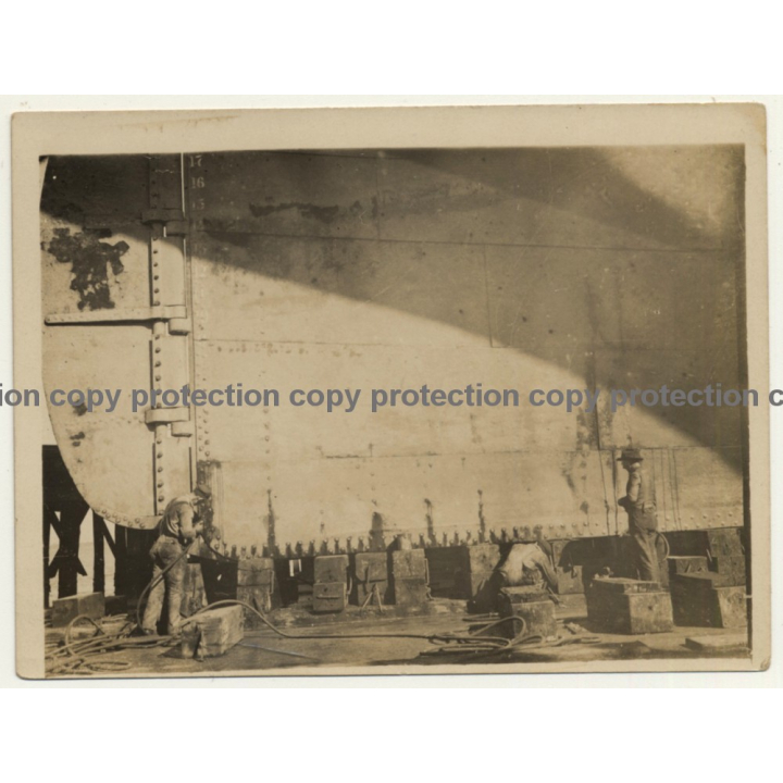 Begian School-Ship L'Avenir *2 / Dry Dock - Welders  (Vintage Photo ~ 1920s/1930s)
