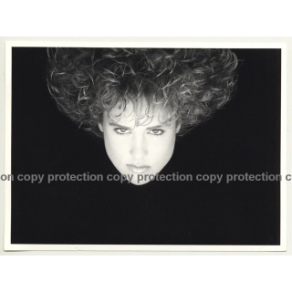 Close-Up Of Female Curlyhead *2 / Hair - Shampoo (Vintage Advertisement Photo 1980s)