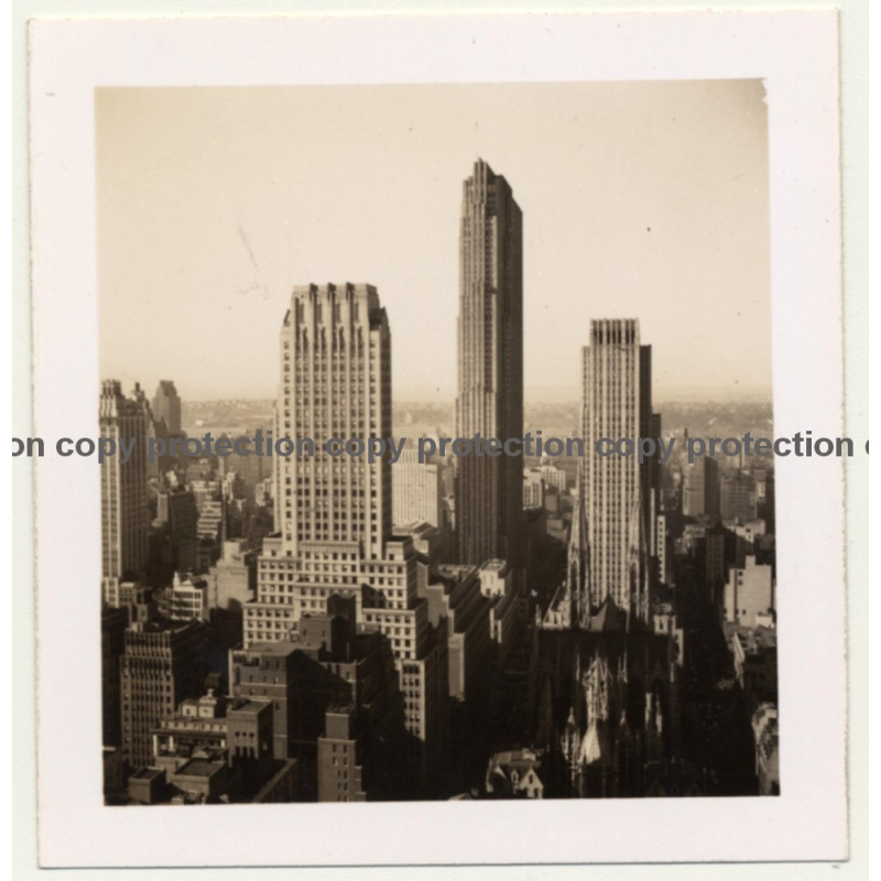 New York: View Over Manhattan / Skyscrapers (Vintage Photo B/W ~ 1960s)