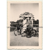 Le-Coq-Sur-Mer / De Haan: Family With Bicycles (Vintage Photo 1938)