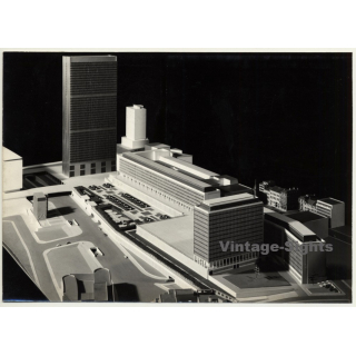 Bruxelles: Cite Administrative De L'État / Architecture Model - Lambrichs (Vintage Photo ~1960s)