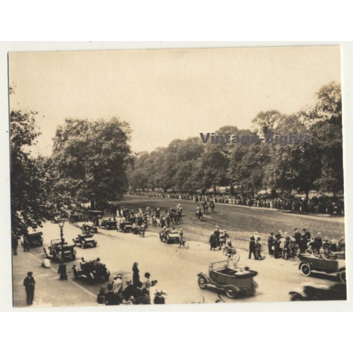 London / UK: Rotten Row - Hyde Park - Horses (Vintage Photo Sepia ~1920s)