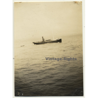 Lisbon: Port Pilot In Dinghy On His Way To S.S. Anversville *5 (Vintage Photo 1930)