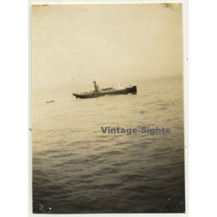 Lisbon: Port Pilot In Dinghy On His Way To S.S. Anversville *5 (Vintage Photo 1930)
