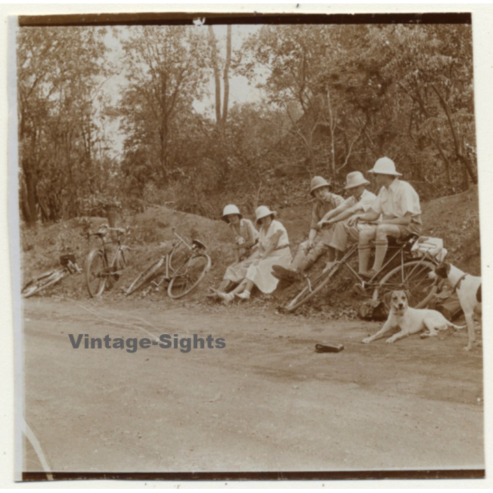 Congo-Belge: Excursion à La Ferme Amadieu / Bicycles - Dogs (Vintage Photo Sepia 1934)
