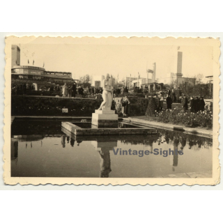 Bruxelles: Leopold II Restaurant - Victor Bourgeois - International Expo 1935 (Vintage Photo)