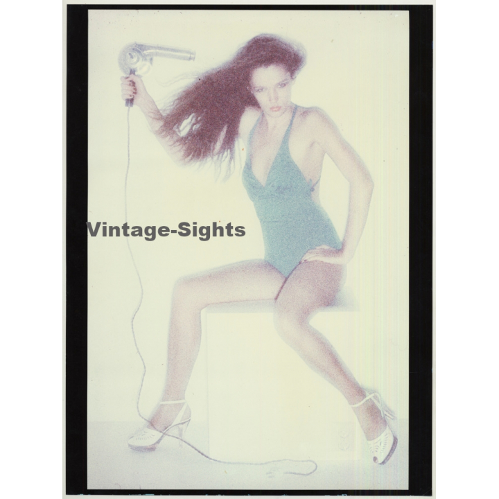 Female Model In Bodysuit With Blow Dryer / Filter (Vintage Photo 1980s WOLFGANG KLEIN ~DIN A3)