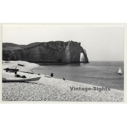 Le Havre / Étretat: Beach & Rock Formations (Vintage Photo B/W 1963)