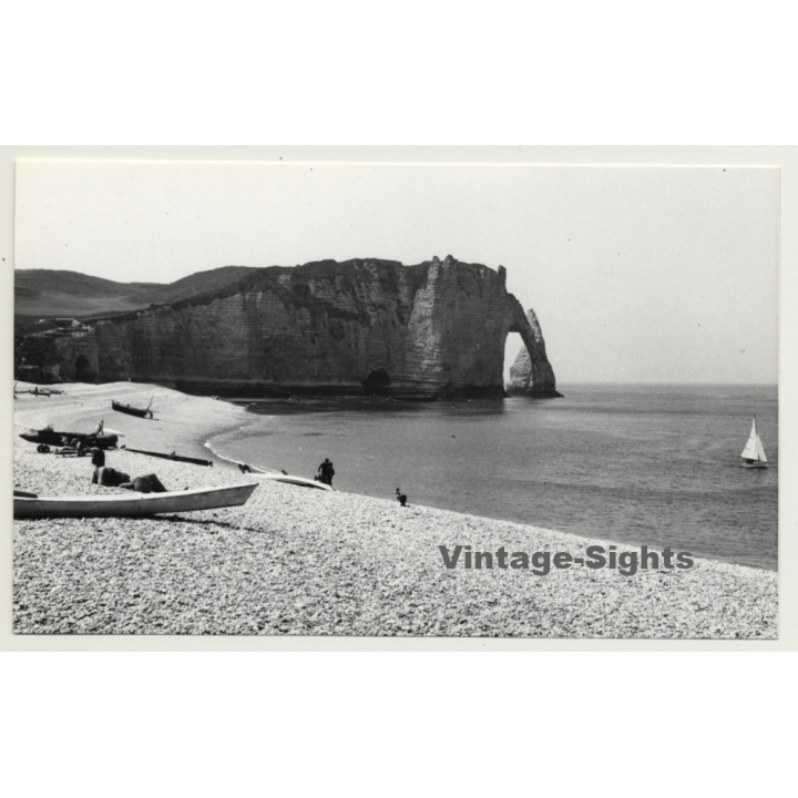 Le Havre / Étretat: Beach & Rock Formations (Vintage Photo B/W 1963)