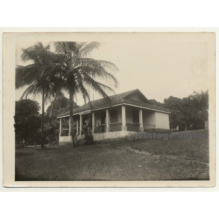 Congo-Belge: Indigenous On Porch Post Office (Vintage Photo ~1920s/1930s)