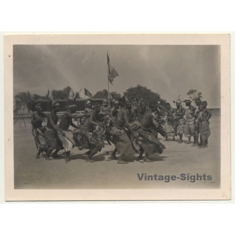 Kabinda / Congo-Belge: Indigenous Dancers *2 / Ceremonial Dress (Vintage Photo ~1930s)