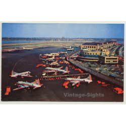 New York / USA: La Guardia Airport (Vintage Postcard ~1960s)