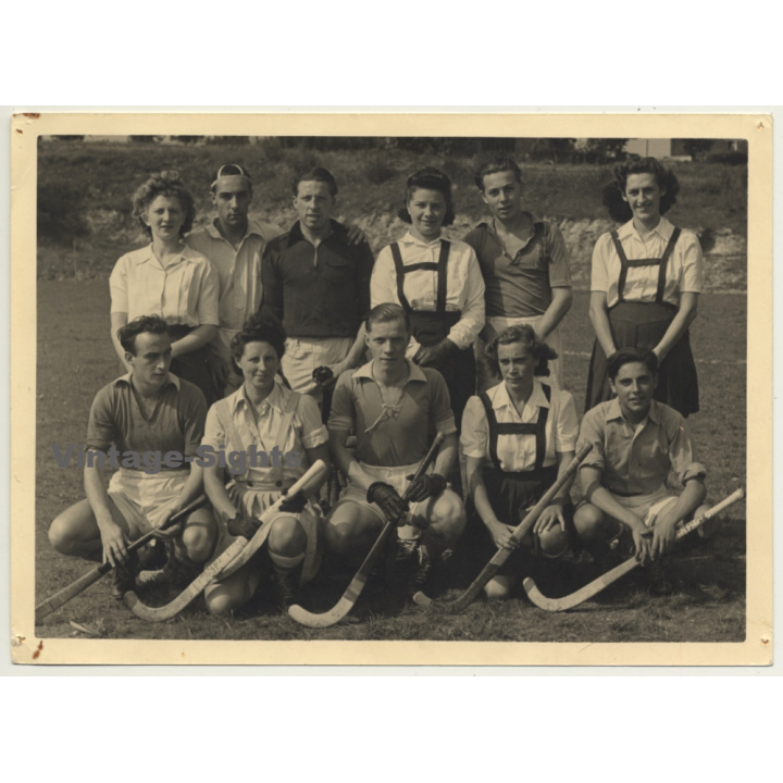 R.S.C.A. / R.S.C. Anderlecht Mixed Hockey Team 1945 (Vintage Photo B/W)
