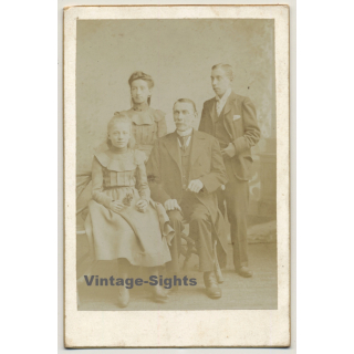 A. Crispiels / Bruxelles: Family Portrait / Victorian Era (Vintage Cabinet Card ~1870s/1880s)