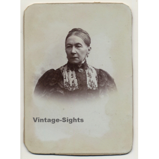 Coralie de Fabribeckers De Cortils / Daniel Otto De Mentock (Vintage Cabinet Card ~1880s)