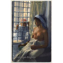 Lehnert & Landrock: Le Curieux - 705 / Risqué (Vintage Postcard ~1910s/1920s)