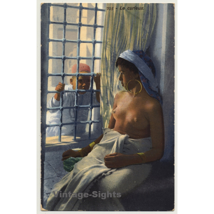 Lehnert & Landrock: Le Curieux - 705 / Risqué (Vintage Postcard ~1910s/1920s)
