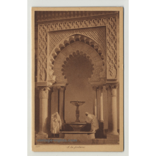 Lehnert & Landrock: A La Fontaine / People At A Fountain *231