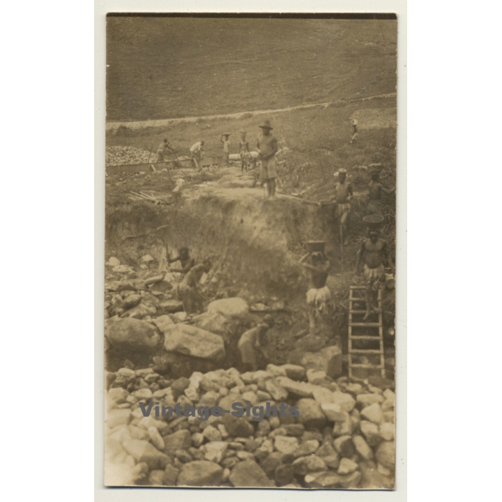 Congo Belge: Indigenous Workers - Rail Or Road Construction Site *2 (Vintage Photo ~1920s/1930s)