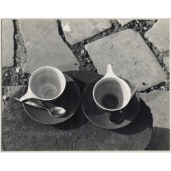 G. Friedlander: Coffee Cups (Vintage Photo UK 1971)