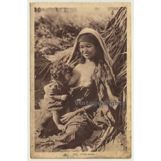 Petite Mère & Bébé / Topless - Ethno - Traditional Clothes (Vintage Postcard C.A.P. ~1940s)