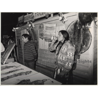 Lydia Nash: Artisanat Contemporain / Sioux - Rosebud (Vintage Photo 1980s/1990s ~ DIN A3)