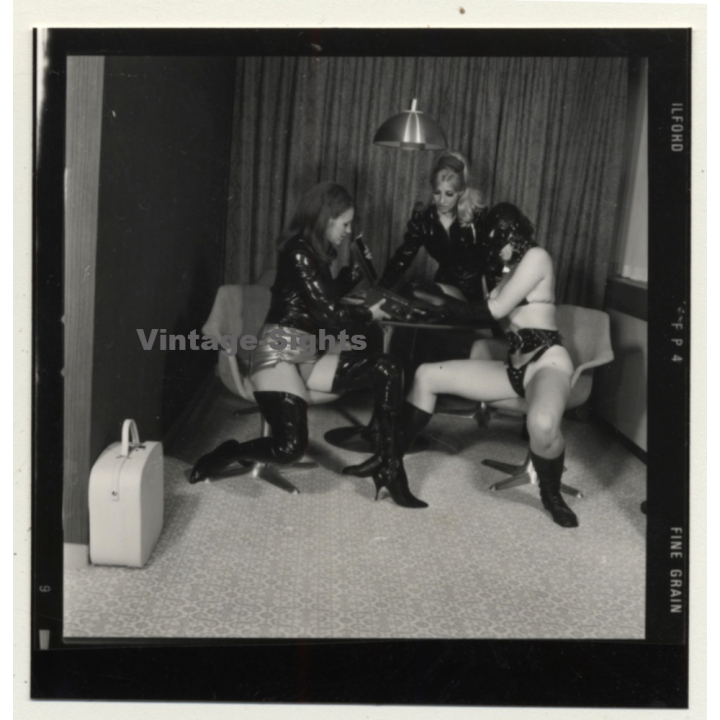 3 Lacquer Ladies *6 / Interior Design - Face Mask - BDSM (Vintage Contact Sheet Photo 1970s)
