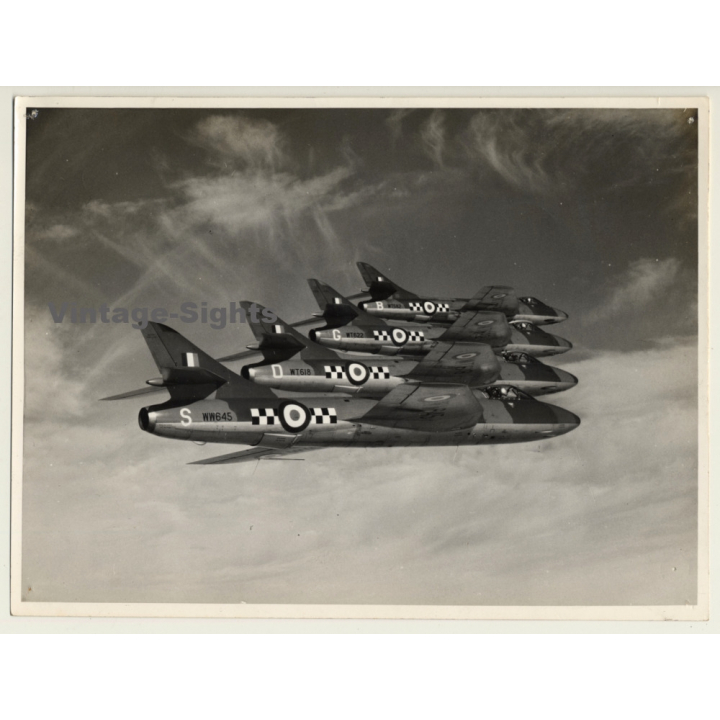 Royal Air Force: DMP-D631 Raf Hunters In Formation (Vintage Photo 1955)