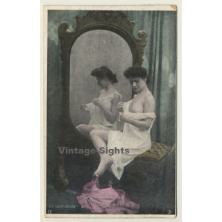 Le Deshabillé IV / French Nude - Boudoir (Vintage PC 1906)