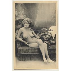 French Nude On Chaisselongue / Dog  - Boudoir - GB (Vintage PC ~1900s)