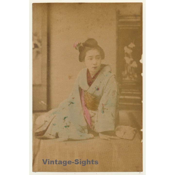 Japan: Geisha In Kimono - Wareshinobo / Meiji Era (Vintage Hand Tinted Photo ~1890s)