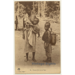 Vietnam: Femme Mois Et Ses Ngno / Ethno (Vintage PC 1923)