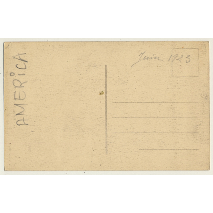 Vietnam: Femme Mois Et Ses Ngno / Ethno (Vintage PC 1923)