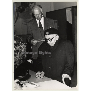 Belgium: Le Roi Léopold III À Voté À Ohain*2 (Vintage Press Photo1968)
