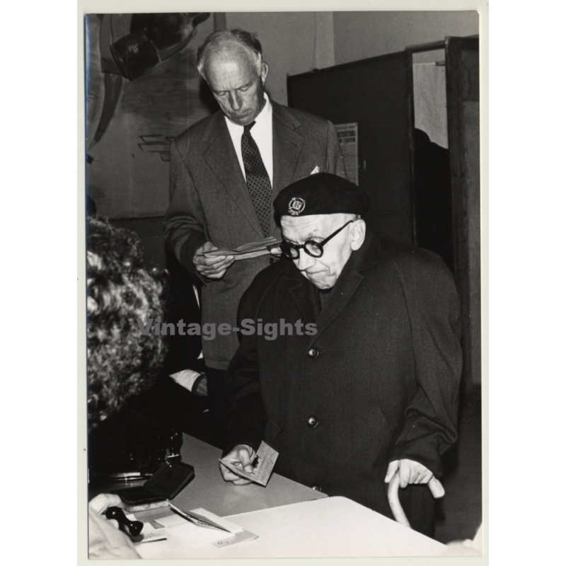 Belgium: Le Roi Léopold III À Voté À Ohain*2 (Vintage Press Photo1968)