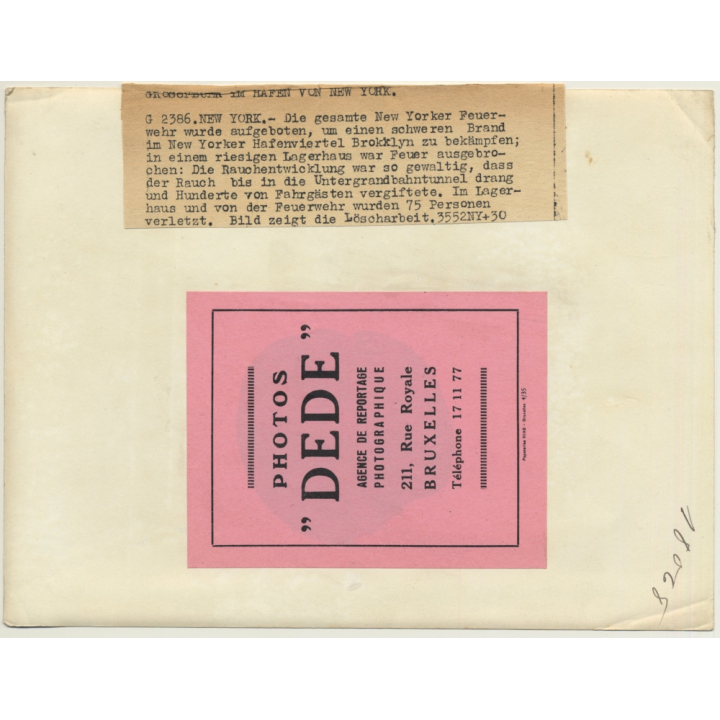 New York / USA: Big Fire At Harbor / Brooklyn - Fire Fighters (Vintage Press Photo ~1930s)