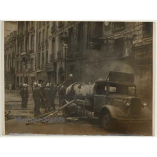 Paris: Big Fire At Quai Des Grands Augustins / Truck - Fire Fighters (Vintage Press Photo ~1930s)